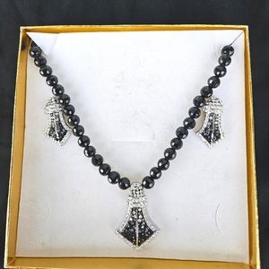 Necklace and earrings set